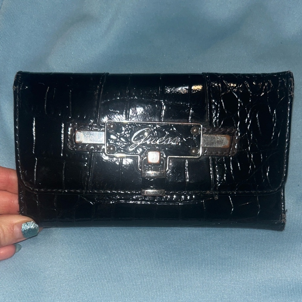Guess Vintage Black Croc-Embossed Women's Vintage Wallet with some wear